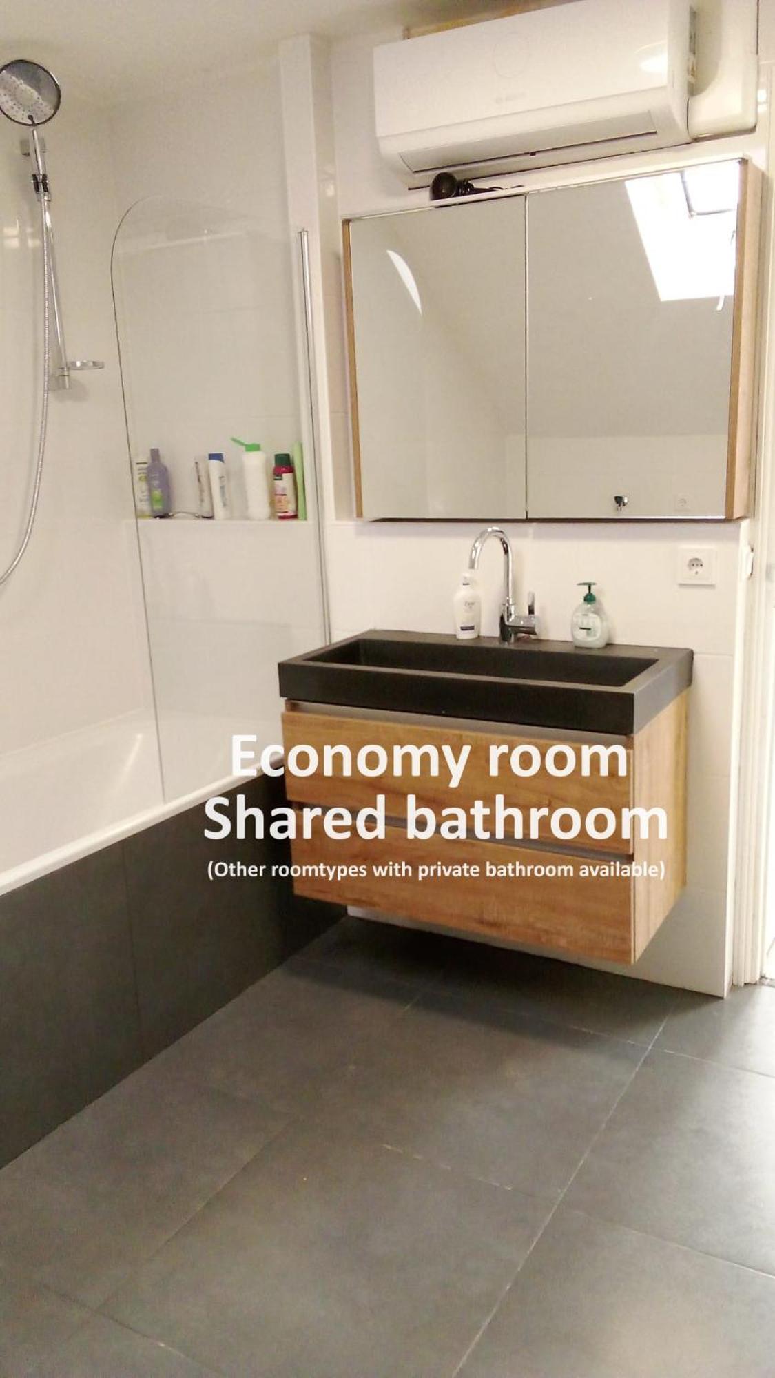 Hotel-Chao Nl 24 Hours Open Utrecht Eksteriør bilde